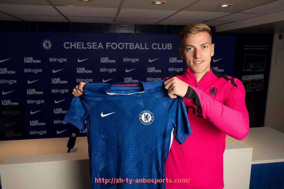 安博体育官网-世俱杯比赛球员犯规次数的系统统计与战术影响